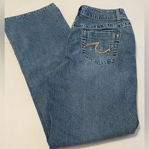 Sonoma size 12 Mid Rise, Straight Leg Light Wash Jean
